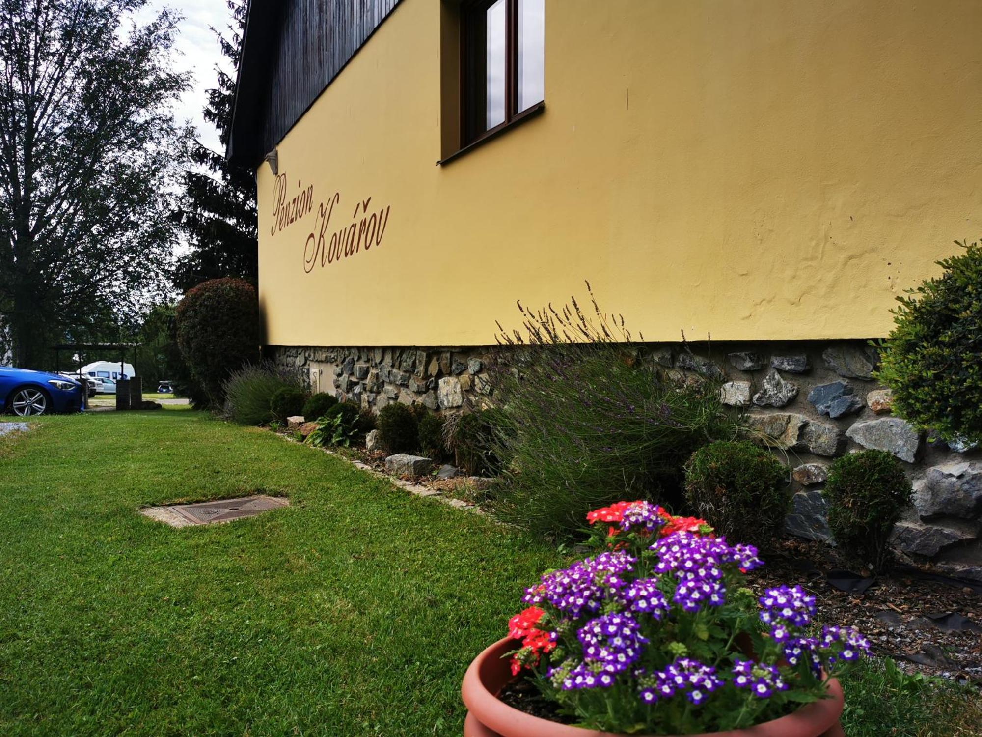 Penzion Kovarov Frymburk Exterior foto